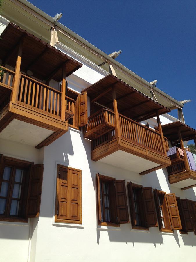 The White House Kalkan Buitenkant foto