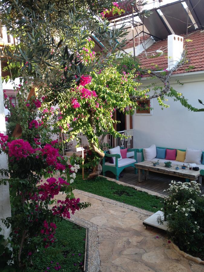 The White House Kalkan Buitenkant foto