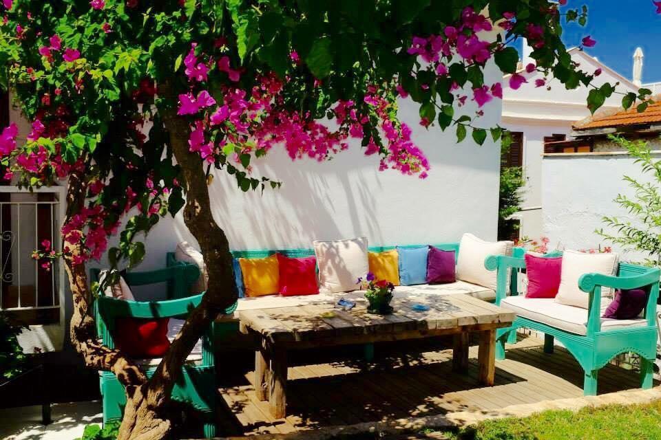 The White House Kalkan Buitenkant foto