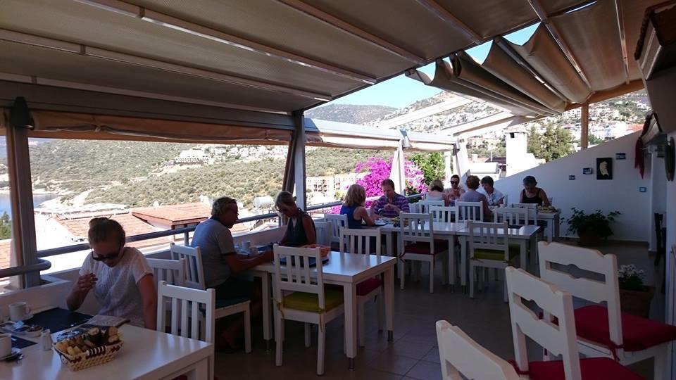 The White House Kalkan Buitenkant foto