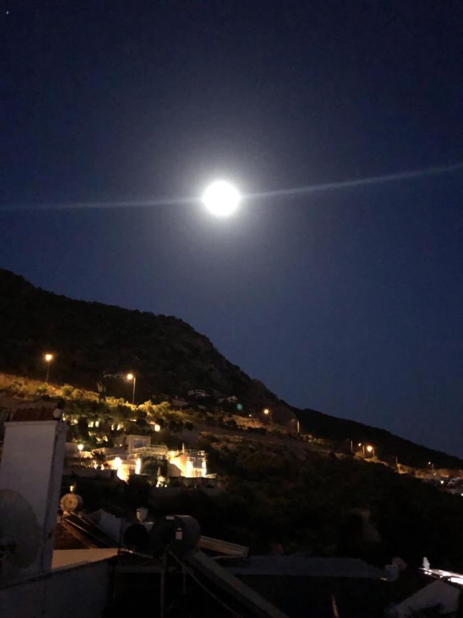 The White House Kalkan Buitenkant foto